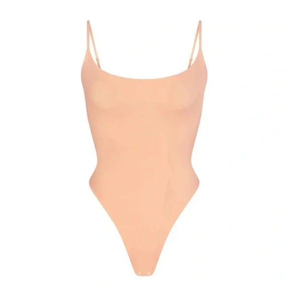 SKIMS Fits Everyone Cami Bodysuit in Faded Nectar M - Picture 1 of 7